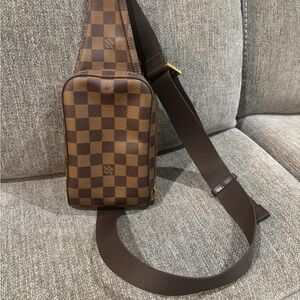 Louis Vuitton Damier Ebene Geronimo sling Crossbody
